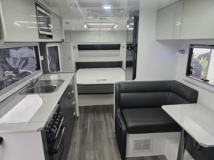 2021 Sunseeker Mirage Sport