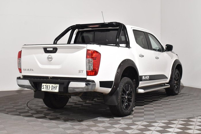 2018 Nissan Navara ST Black Edition
