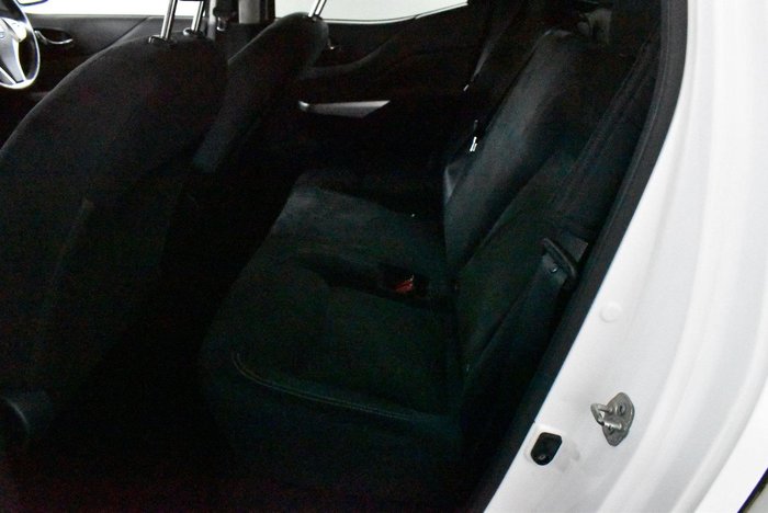 2018 Nissan Navara ST Black Edition