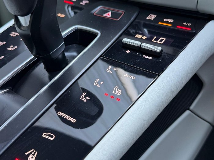 2023 Porsche Macan T 95B MY23 AWD Crayon