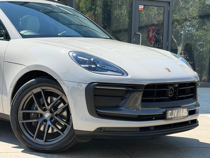 2023 Porsche Macan T 95B MY23 AWD Crayon
