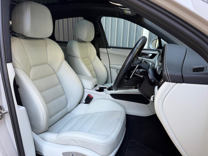 2023 Porsche Macan T 95B MY23 AWD Crayon