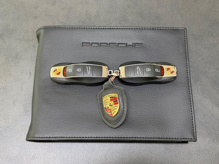 2023 Porsche Macan T 95B MY23 AWD Crayon