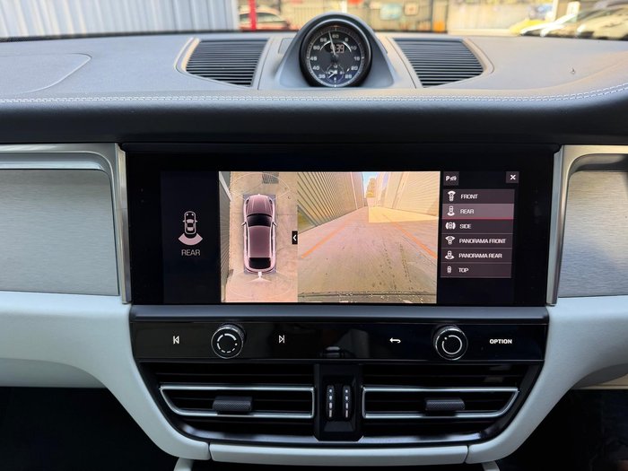 2023 Porsche Macan T 95B MY23 AWD Crayon