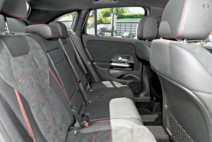 2024 Mercedes-Benz GLA-Class GLA200