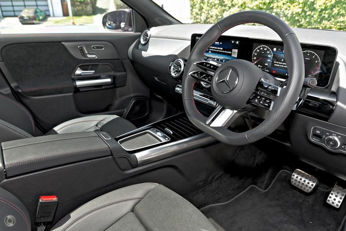 2024 Mercedes-Benz GLA-Class GLA200