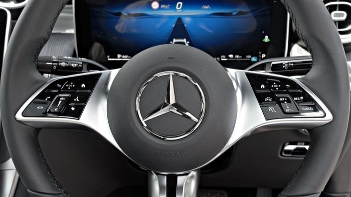 2025 Mercedes-Benz GLC-Class GLC350 e