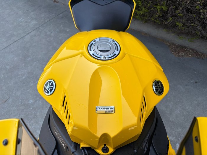 2016 Yamaha YZF-R1 SP 60TH ANNIVERSARY Yellow