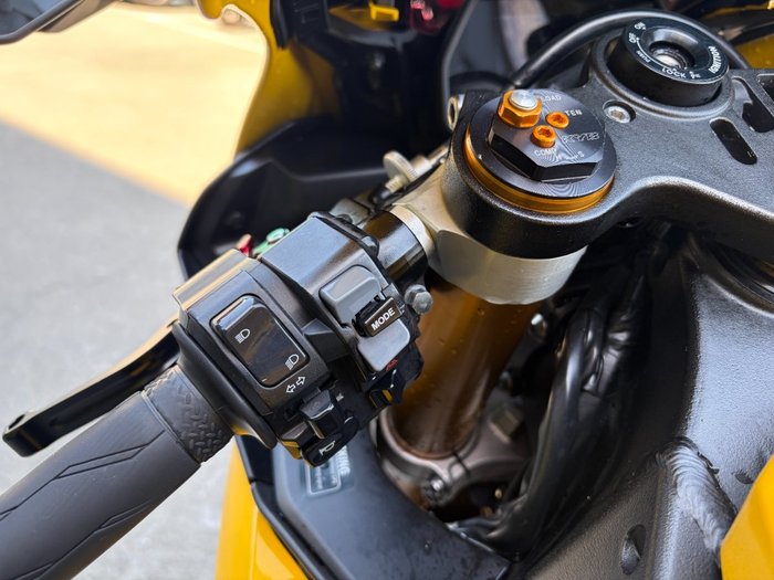 2016 Yamaha YZF-R1 SP 60TH ANNIVERSARY Yellow