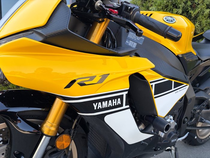 2016 Yamaha YZF-R1 SP 60TH ANNIVERSARY Yellow
