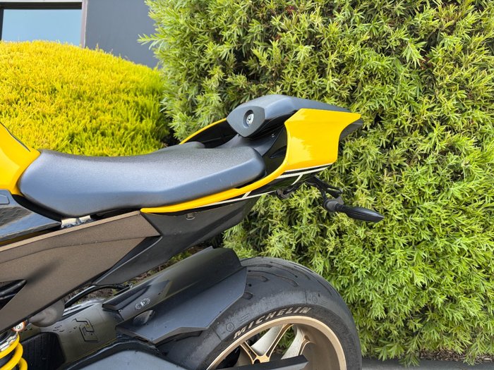 2016 Yamaha YZF-R1 SP 60TH ANNIVERSARY Yellow