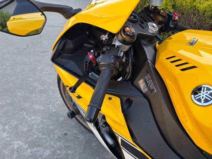 2016 Yamaha YZF-R1 SP 60TH ANNIVERSARY Yellow