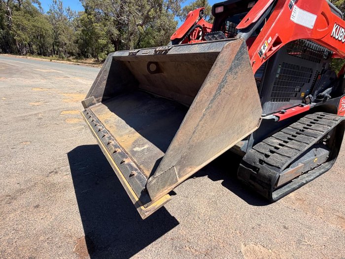2015 Kubota Svl75 Track Machine