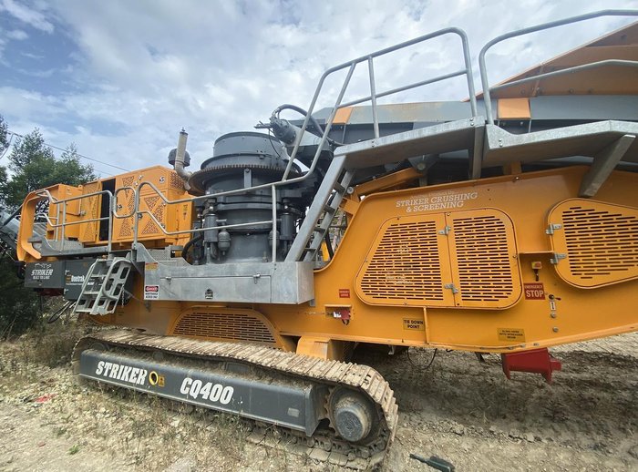 2023 Striker CQ400 Yellow