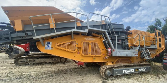 2023 Striker CQ400 Yellow