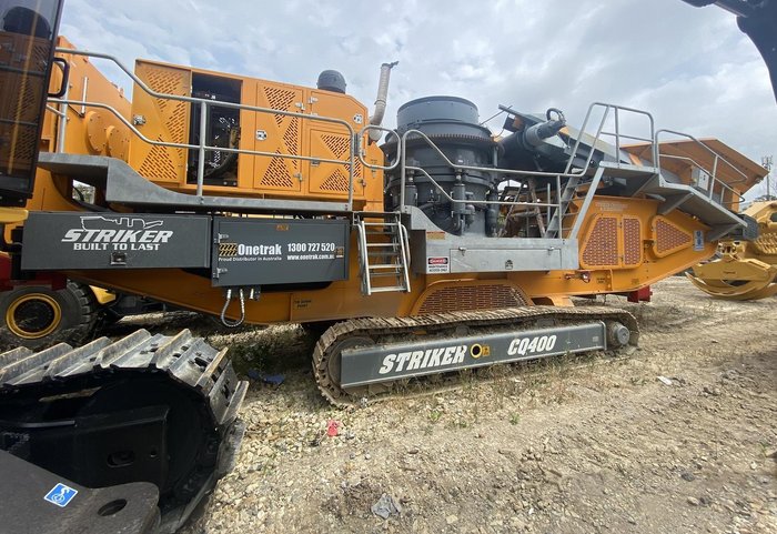 2023 Striker CQ400 Yellow