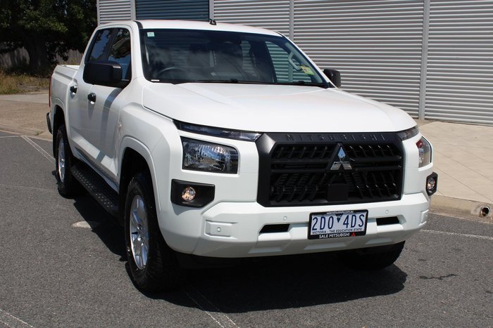 2025 Mitsubishi Triton GLX+