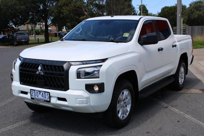 2025 Mitsubishi Triton GLX+