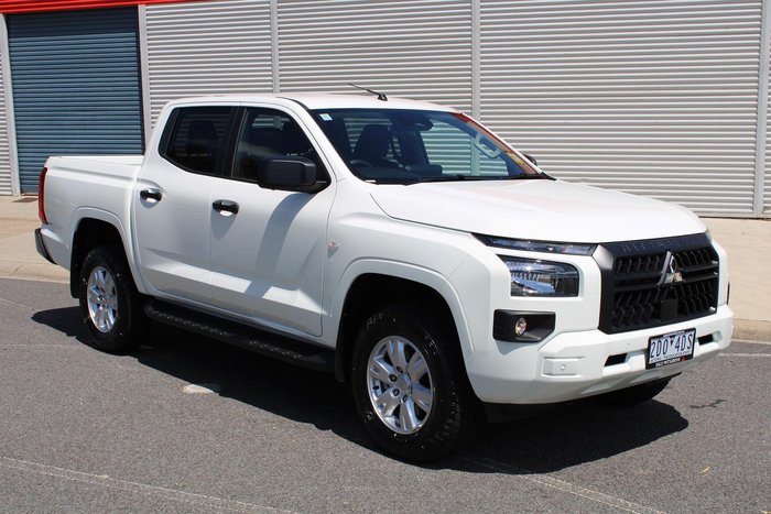 2025 Mitsubishi Triton GLX+