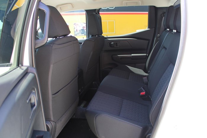 2025 Mitsubishi Triton GLX+