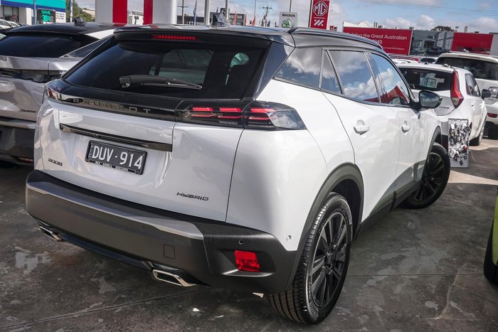 2025 Peugeot 2008 GT Hybrid