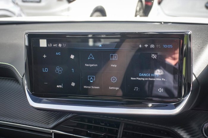 2025 Peugeot 2008 GT Hybrid