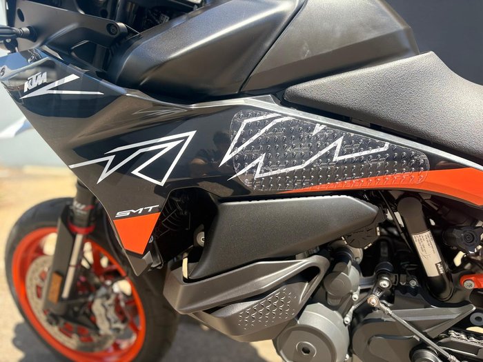 2023 KTM 890 SMT
