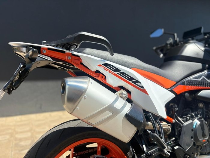 2023 KTM 890 SMT