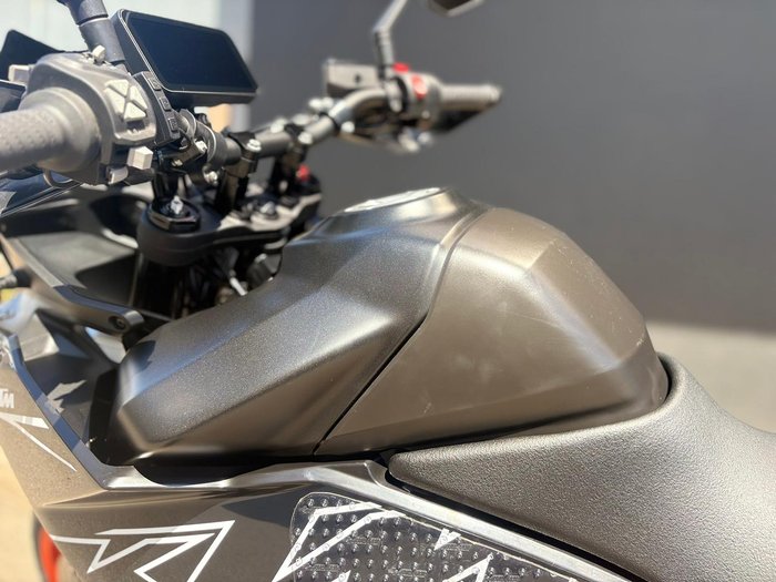 2023 KTM 890 SMT
