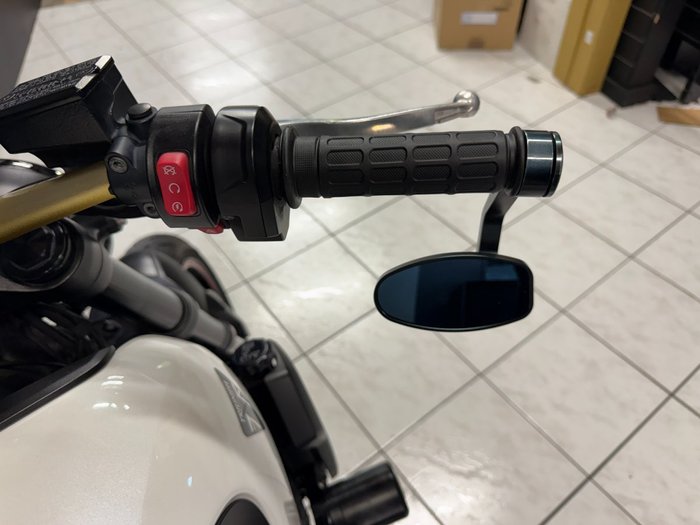 2022 TRIUMPH TRIDENT 660 White