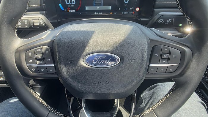 2024 Ford Everest Platinum