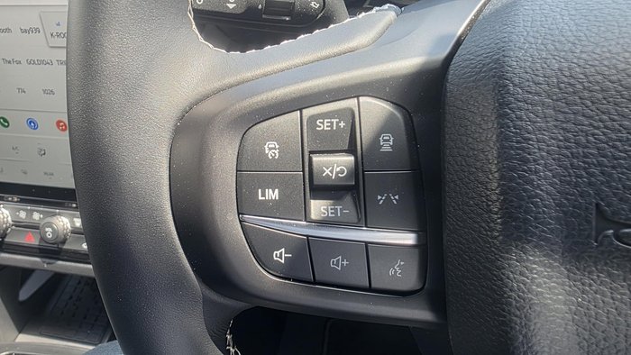 2024 Ford Everest Platinum