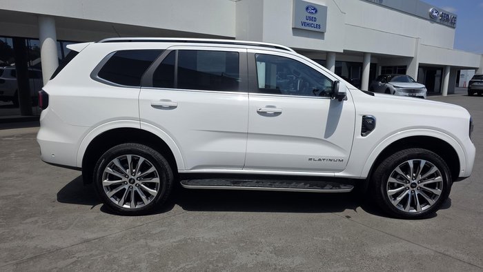2024 Ford Everest Platinum