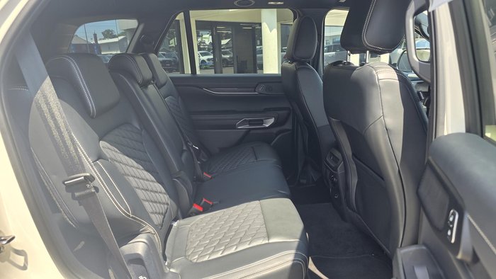 2024 Ford Everest Platinum