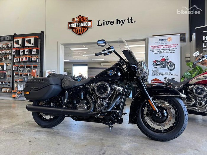 HARLEY-DAVIDSON HERITAGE CLASSIC 117 (FLHC) ROAD