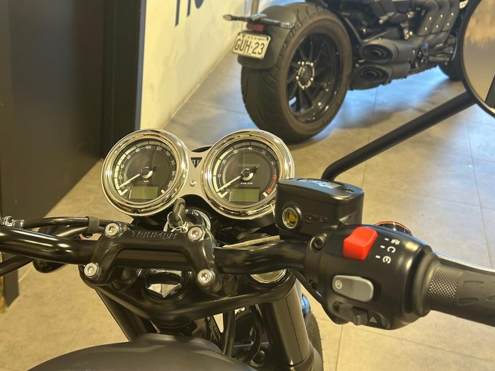 2025 Triumph Bonneville T120 Black Bonneville