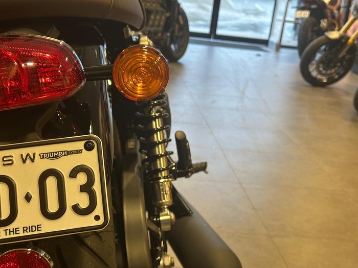 2025 Triumph Bonneville T120 Black Bonneville