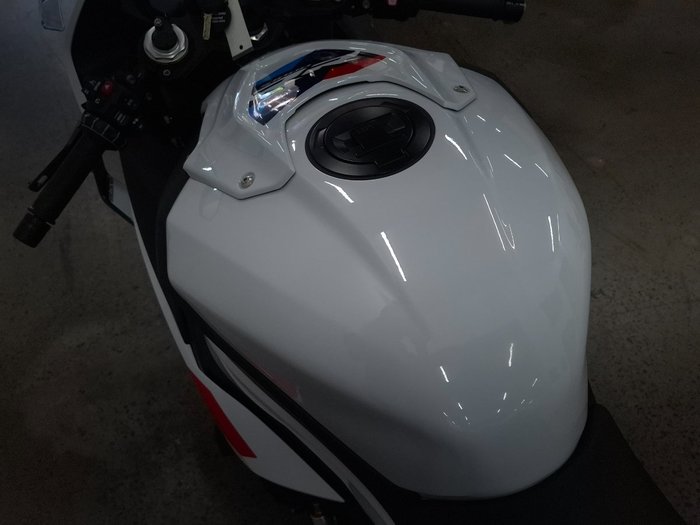 2024 BMW Motorrad S 1000 RR White