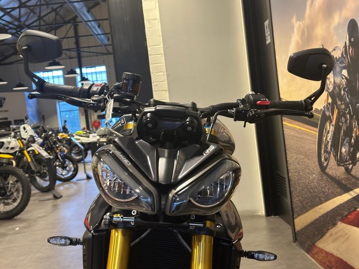 2025 Triumph Speed Triple RS 1200 Speed Triple Red