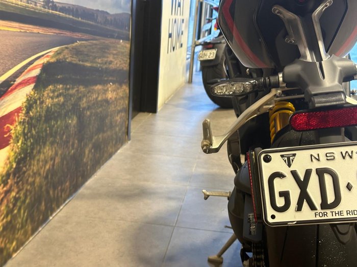 2025 Triumph Speed Triple RS 1200 Speed Triple Red