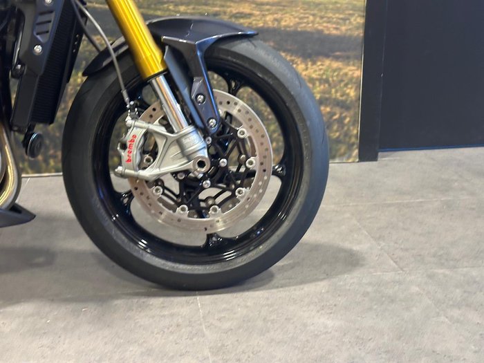 2025 Triumph Speed Triple RS 1200 Speed Triple Red