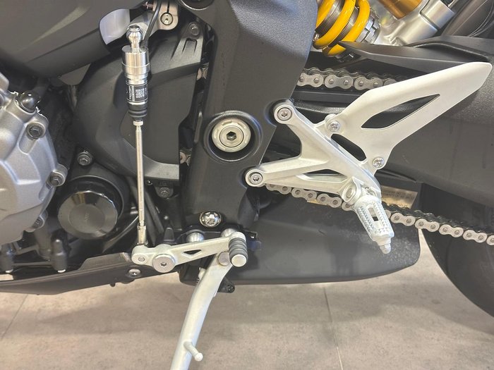 2025 Triumph Speed Triple RS 1200 Speed Triple Red