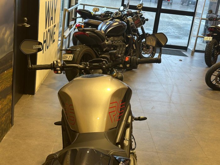 2025 Triumph Speed Triple RS 1200 Speed Triple Red