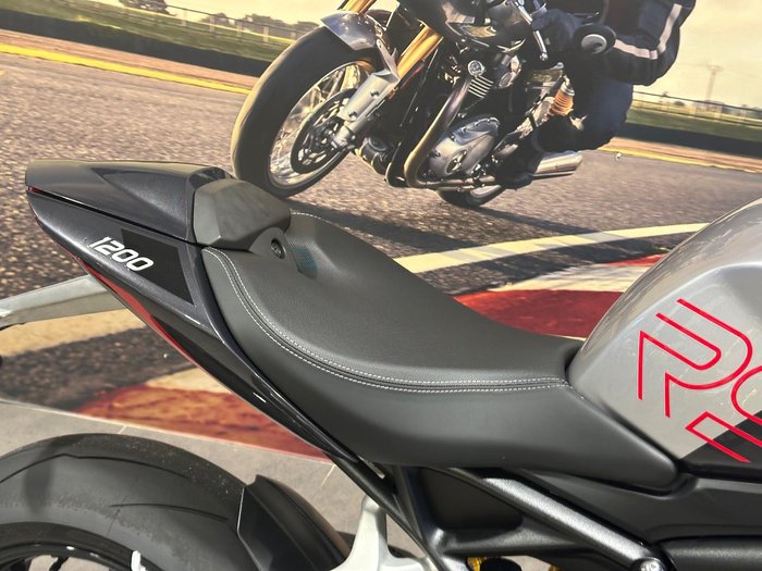 2025 Triumph Speed Triple RS 1200 Speed Triple Red