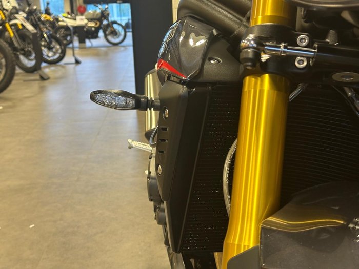 2025 Triumph Speed Triple RS 1200 Speed Triple Red