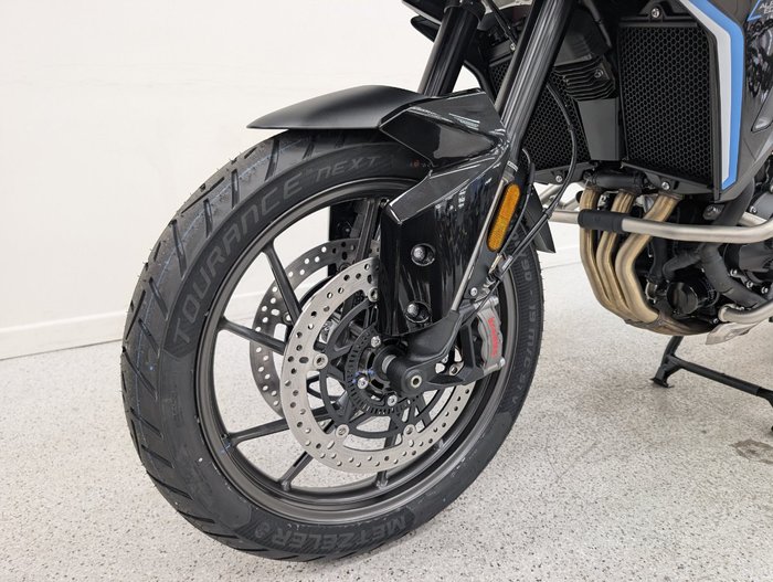 2026 Triumph 2026 Triumph 900CC TIGER 900 GT PRO ALPINE EDITION SNOWDONIA WHITE