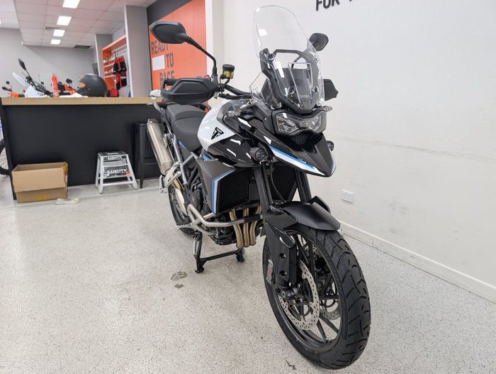 2026 Triumph 2026 Triumph 900CC TIGER 900 GT PRO ALPINE EDITION SNOWDONIA WHITE