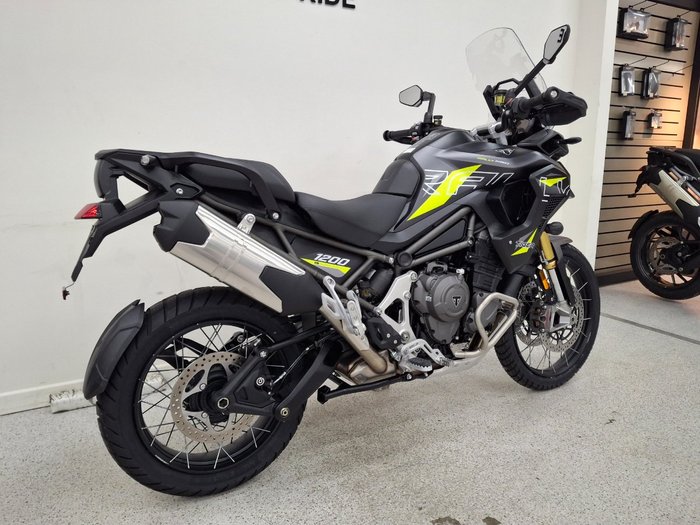 2026 Triumph 2026 Triumph 1200CC TIGER 1200 RALLY PRO DESERT EDITION SNOWDONIA WHITE