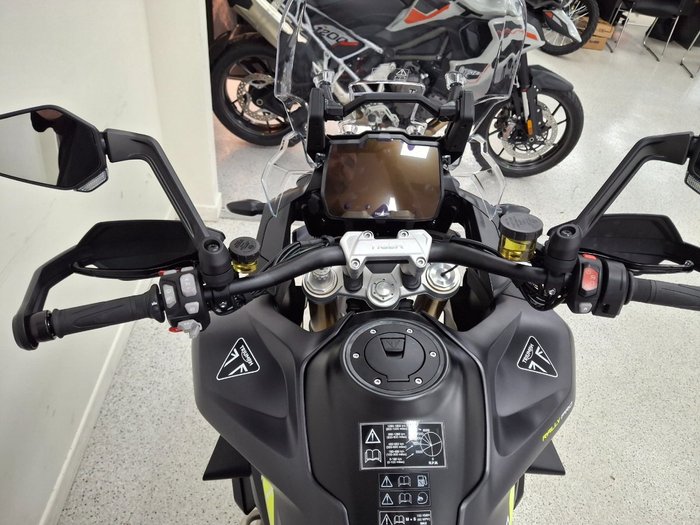 2026 Triumph 2026 Triumph 1200CC TIGER 1200 RALLY PRO DESERT EDITION SNOWDONIA WHITE