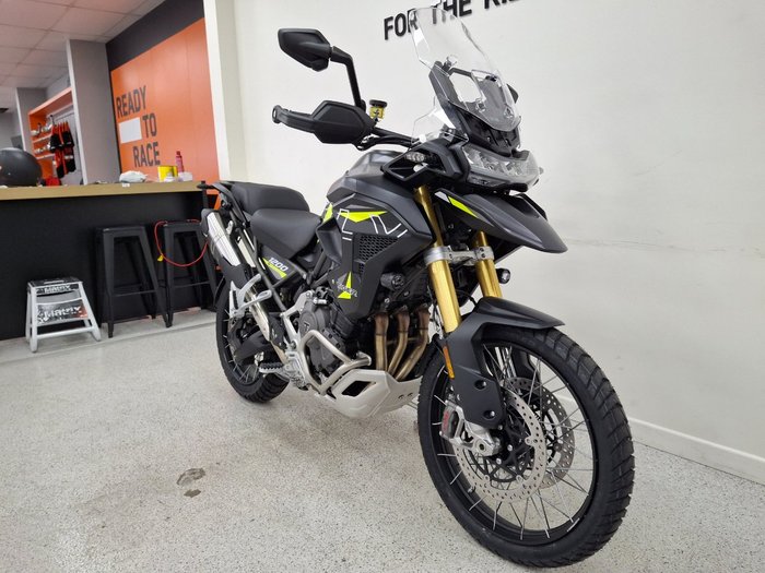 2026 Triumph 2026 Triumph 1200CC TIGER 1200 RALLY PRO DESERT EDITION SNOWDONIA WHITE